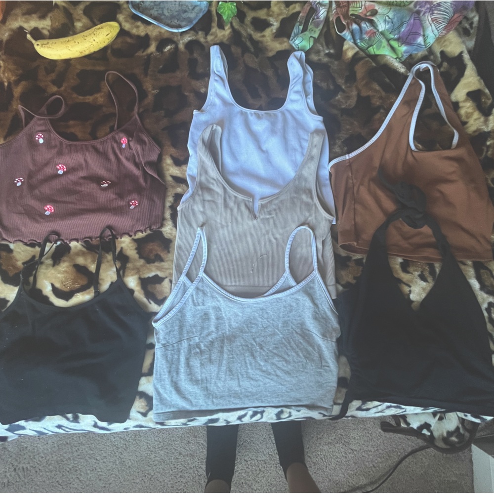 Tank top bundle.